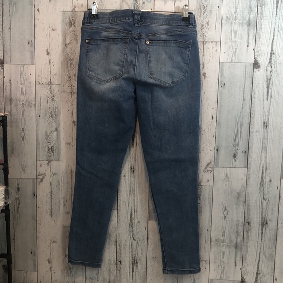 Wit & Wisdom Ab-Solution Skinny Jean 6 - Picture 2 of 9